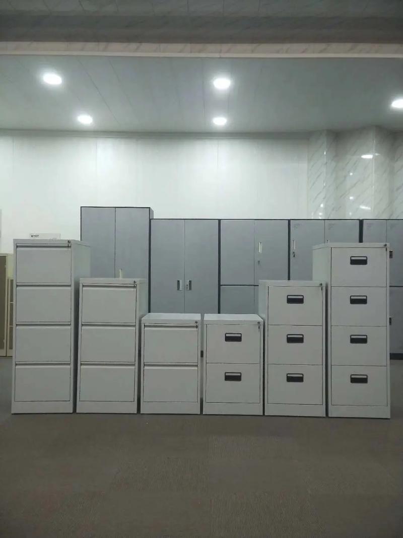 誠(chéng)信經(jīng)營(yíng)鐵皮柜廠家 鄭州昌順辦公家具，專(zhuān)業(yè)生產(chǎn)鋼制文件柜與辦公柜